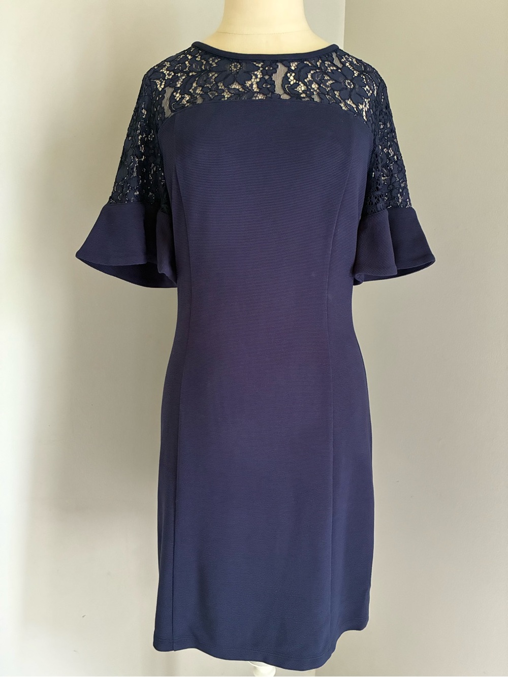 NEW Draper James Navy Blue Classic Chic Flutter Sleeve Lace Dress Size Small